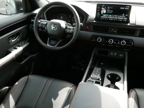 New 2025 Honda Pilot TrailSport image 9