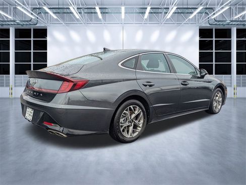 Certified 2021 Hyundai Sonata SEL image 4