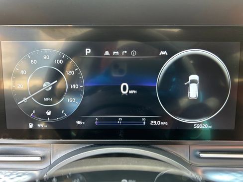 Used 2023 Kia Carnival SX Prestige w/ Paint Protection Package FWD image 18
