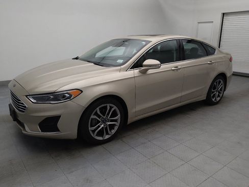 Used 2019 Ford Fusion SEL image 2