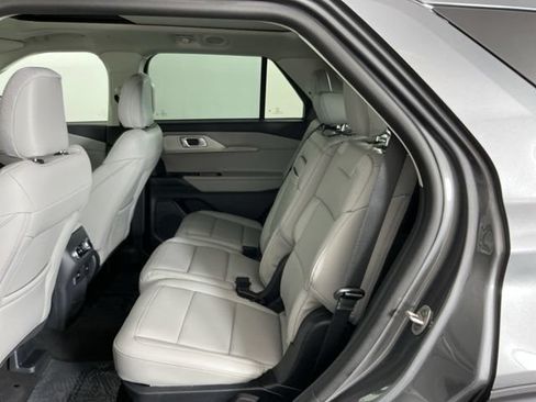 Used 2026 Ford Explorer Active w/ Active Comfort Package AWD/4WD image 28