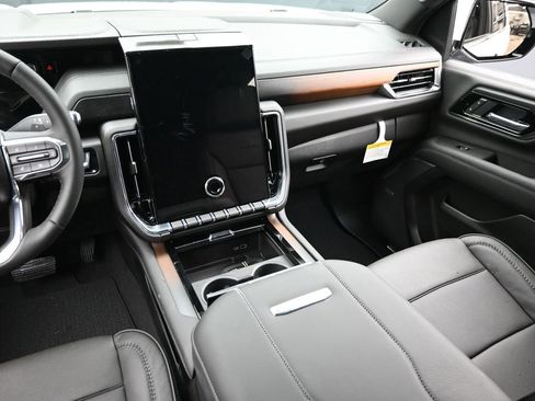 New 2026 GMC Yukon Denali image 15