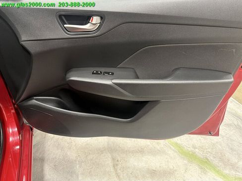 Used 2019 Hyundai Accent SE FWD image 26