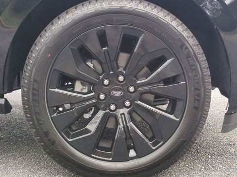 New 2025 Ford Expedition Platinum w/ Stealth Appearance Package image 11