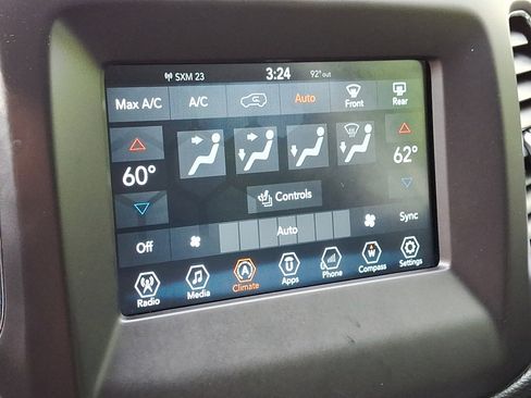 Used 2018 Jeep Compass Latitude w/ Popular Equipment Group image 27