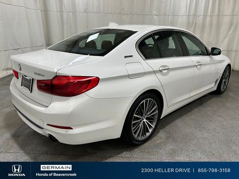 Used 2018 BMW 530e xDrive w/ Premium Package 2 image 8