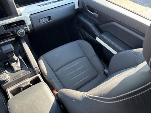 Used 2024 Toyota Tacoma TRD Off-Road image 22