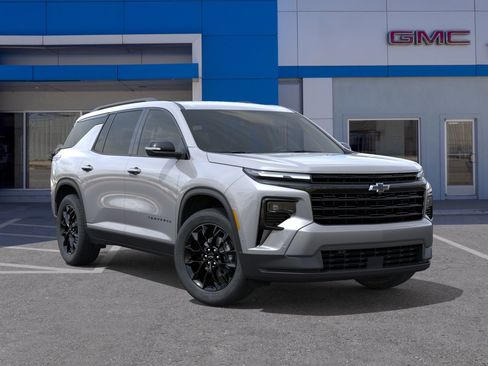 New 2026 Chevrolet Traverse LT w/ Enhanced Driving Package FWD image 7