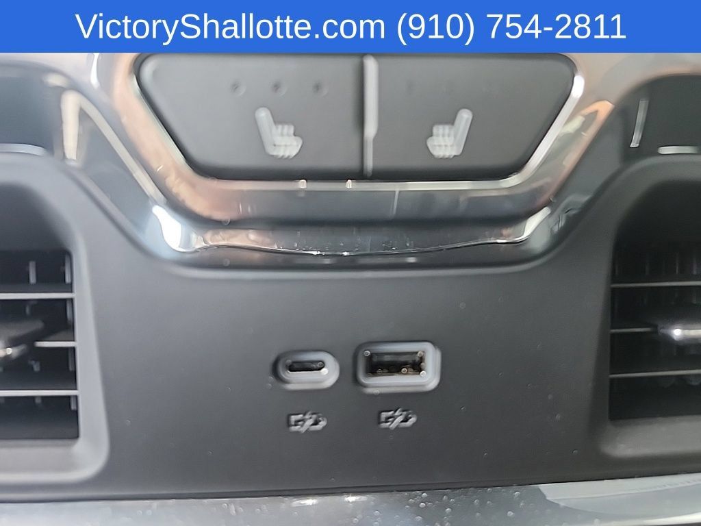 Used 2026 Chevrolet Silverado 2500 High Country w/ High Country Premium Package AWD/4WD image 31