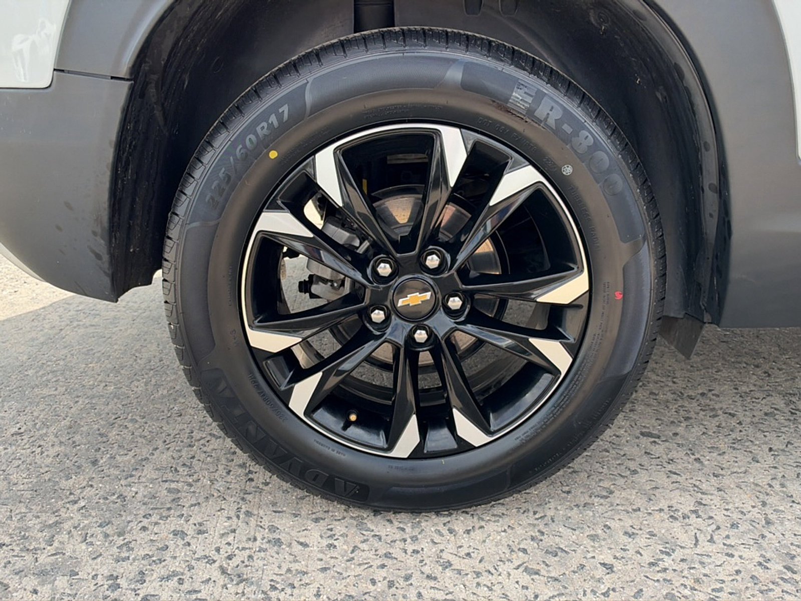 Used 2023 Chevrolet TrailBlazer LT AWD/4WD image 38