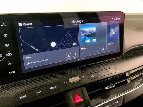 Certified 2025 Kia K4 GT-Line w/ GT-Line Premium Package FWD image 6