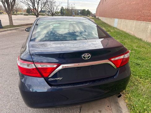 Used 2015 Toyota Camry LE image 3