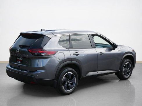Certified 2024 Nissan Rogue SV w/ SV Premium Package AWD/4WD image 3