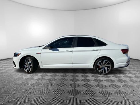 Used 2019 Volkswagen Jetta GLI image 9