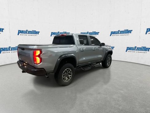 Used 2024 Chevrolet Colorado ZR2 w/ ZR2 Convenience Package III AWD/4WD image 11