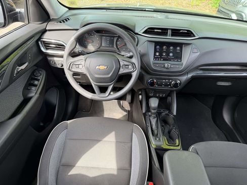 Certified 2023 Chevrolet TrailBlazer LT FWD image 13