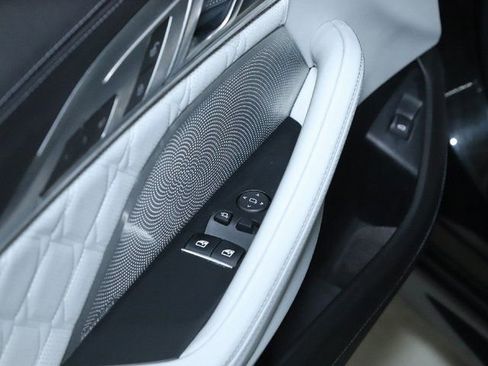 Used 2022 BMW M8 Competition image 17