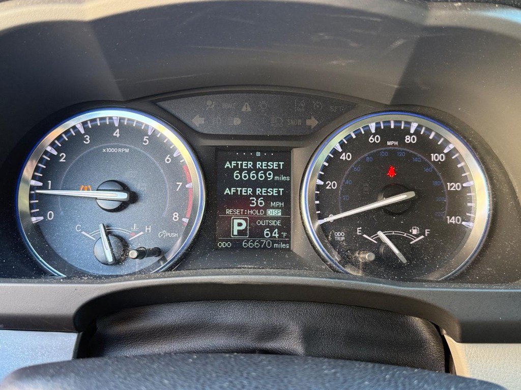 Used 2015 Toyota Highlander Plus AWD/4WD image 19