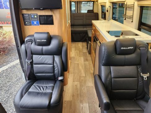 Used 2021 Mercedes-Benz Sprinter 3500 image 1