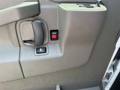Used 2023 GMC Savana 2500 w/ Driver Convenience Package image 16