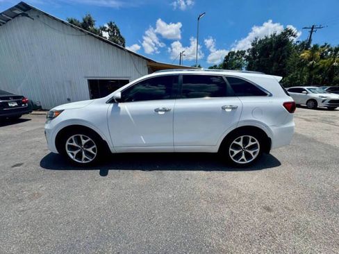 Used 2019 Kia Sorento SX image 13