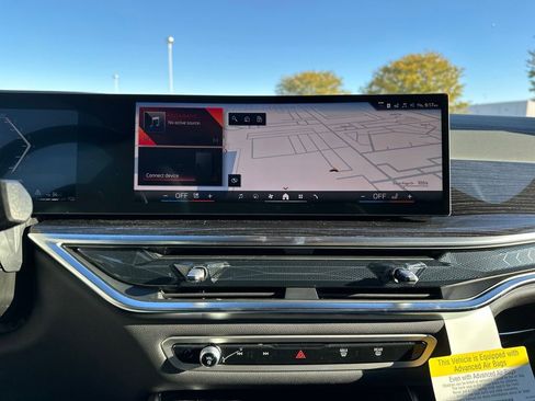 New 2026 BMW X5 xDrive50e w/ Executive Package image 38