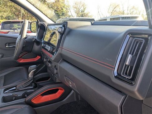 Used 2025 Nissan Frontier PRO-4X w/ Pro Premium Package image 33