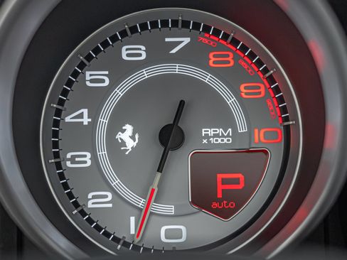 Certified 2016 Ferrari California T RWD image 41