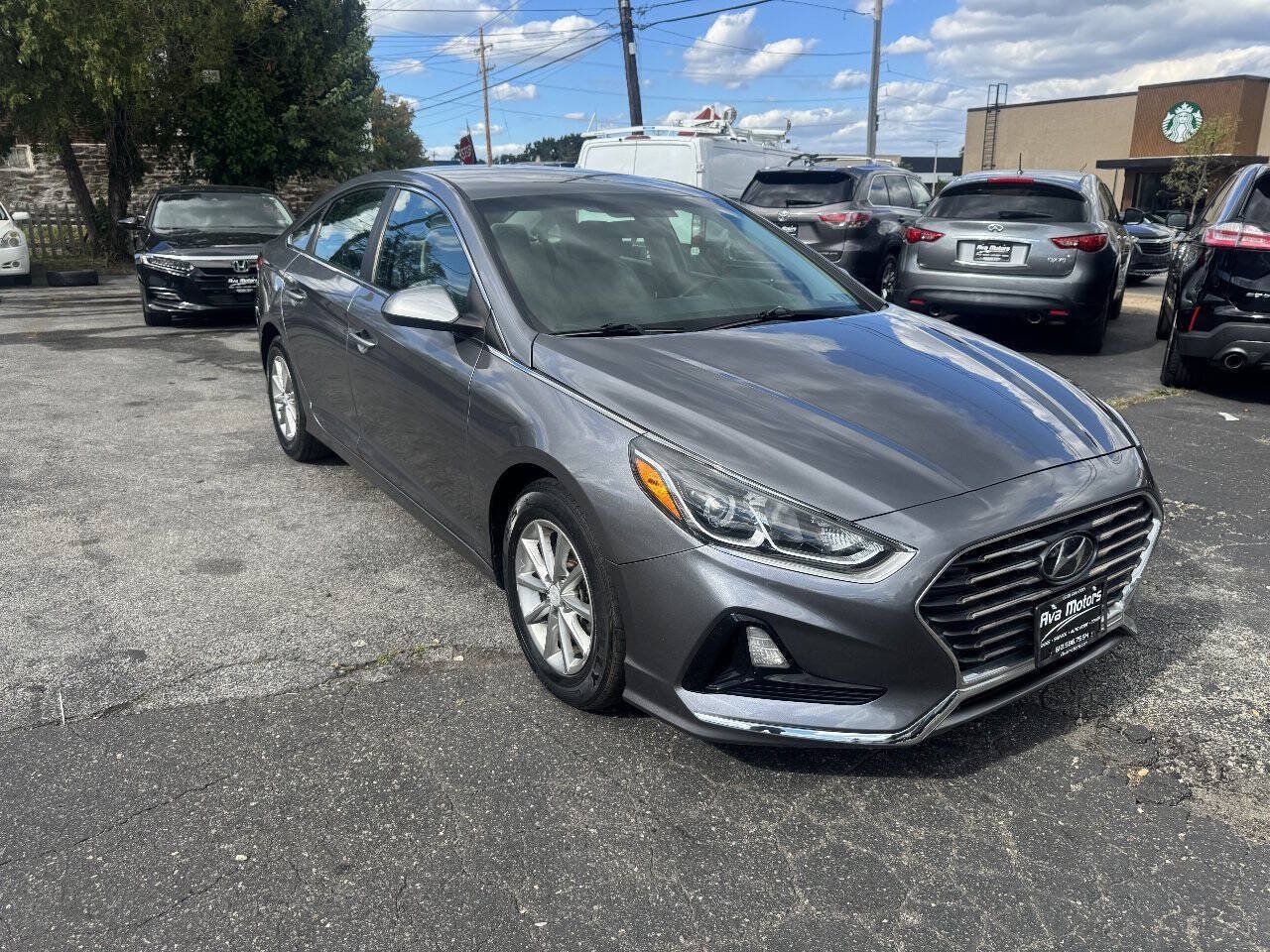 Used 2019 Hyundai Sonata SE FWD image 2