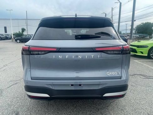 Certified 2026 INFINITI QX60 Luxe w/ Cargo Package AWD/4WD image 4