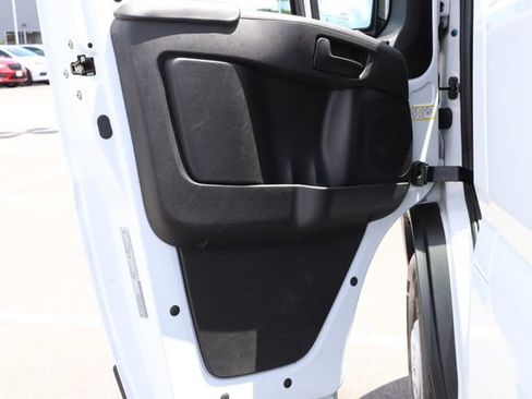 Used 2025 RAM ProMaster 2500 w/ Convenience Group FWD image 15
