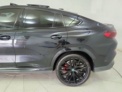 Used 2025 BMW X6 xDrive40i w/ Executive Package image 10