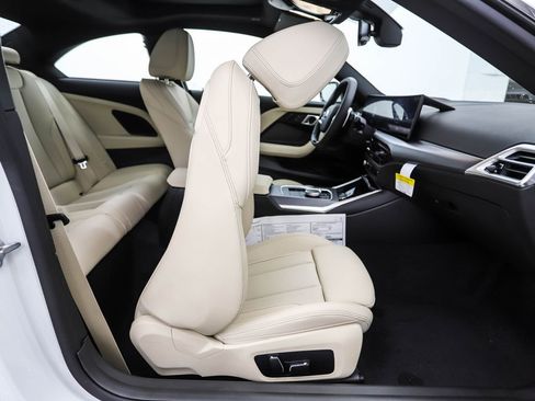 Certified 2025 BMW 230i xDrive Coupe w/ Premium Package image 27