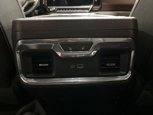 Used 2024 Chevrolet Silverado 3500 High Country w/ High Country Premium Package AWD/4WD image 21