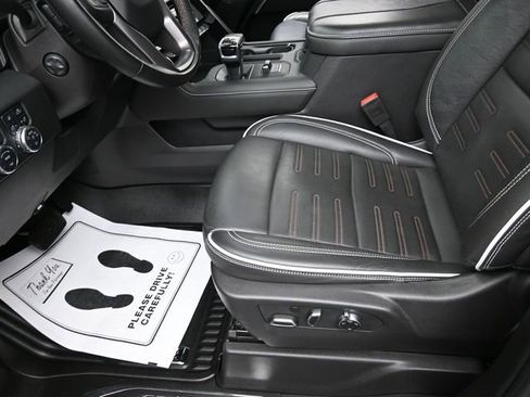 Used 2024 GMC Sierra 1500 AT4X image 15