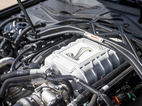 Used 2022 Ford Mustang Shelby GT500 w/ Technology Package RWD image 22