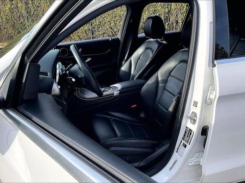 Used 2018 Mercedes-Benz GLC 300 image 33