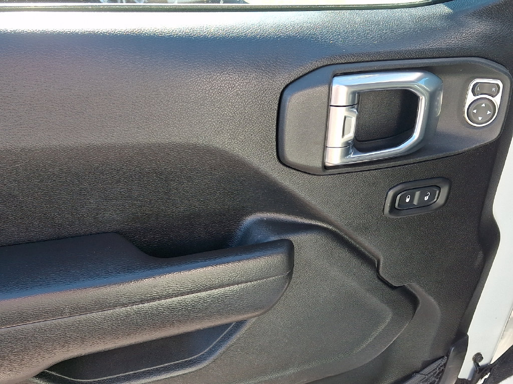 Used 2021 Jeep Wrangler Unlimited Sport AWD/4WD image 12