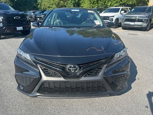 Used 2024 Toyota Camry SE FWD image 2