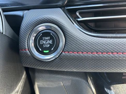 Used 2025 Chevrolet TrailBlazer RS w/ Driver Confidence Package image 35