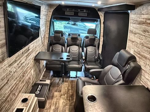 Used 2023 Mercedes-Benz Sprinter 1500 image 26