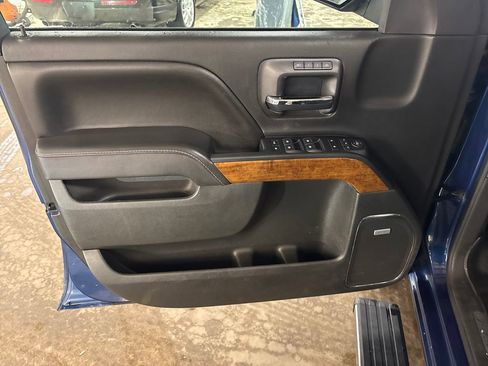 Used 2017 Chevrolet Silverado 1500 High Country AWD/4WD image 15