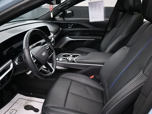 Used 2024 Cadillac Lyriq Sport RWD image 29