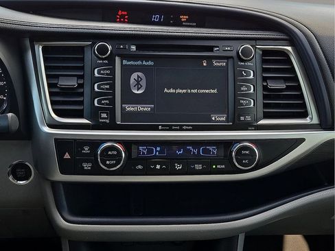 Used 2019 Toyota Highlander Limited image 13