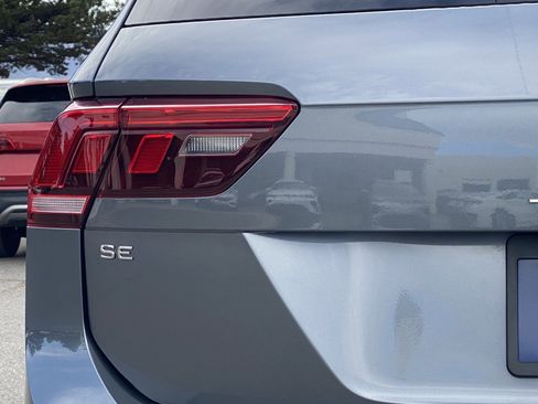 Certified 2022 Volkswagen Tiguan SE w/ Panoramic Sunroof Package image 26