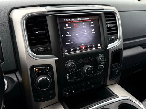 Used 2018 RAM 1500 SLT AWD/4WD image 37