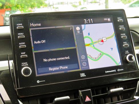 Used 2021 Toyota Camry XLE w/ Navigation Upgrade Package FWD image 24