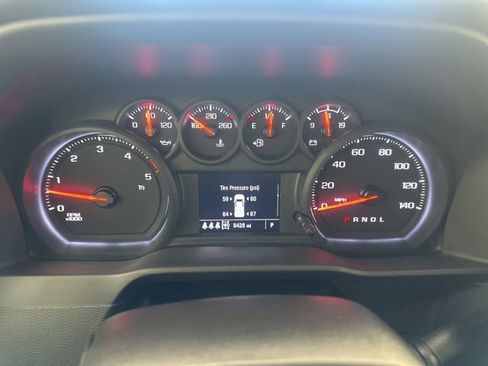 Used 2025 Chevrolet Silverado 2500 Custom w/ Custom Value Package image 23