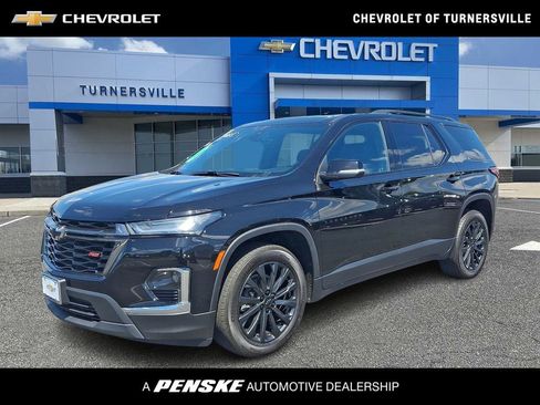 Certified 2023 Chevrolet Traverse RS w/ LPO, Floor Liner Package AWD/4WD image 1