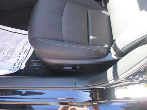 Used 2024 Nissan Altima 2.5 SV image 15